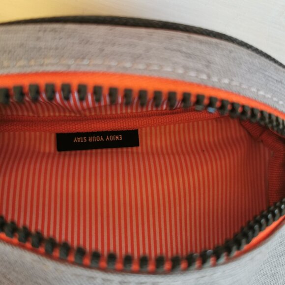 Kid's Herschel Supply Co. "Twelve" Belt Bag/ Waist Pack NWOT - Picture 9 of 12